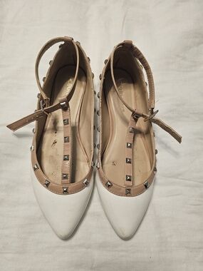 BCBG Generation Anna Flats